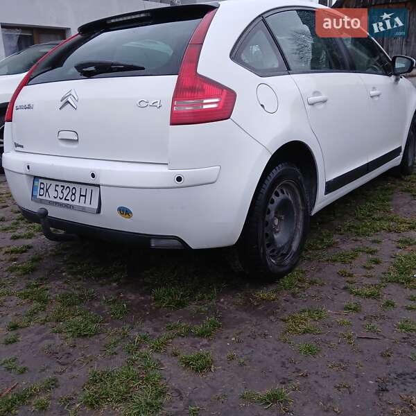 Хетчбек Citroen C4 2010 в Жовкві