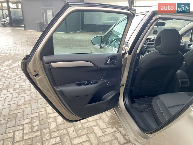 Хетчбек Citroen C4 2011 в Івано-Франківську