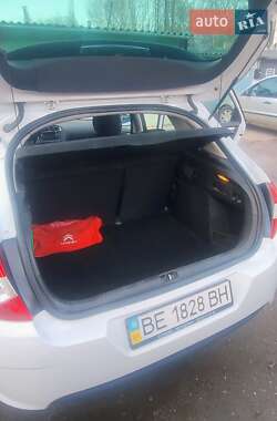 Хэтчбек Citroen C4 2013 в 