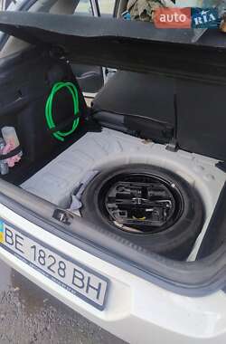 Хэтчбек Citroen C4 2013 в 