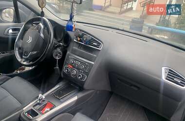 Хэтчбек Citroen C4 2012 в 