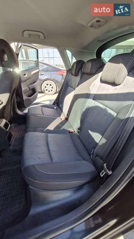 Хэтчбек Citroen C4 2012 в Киеве