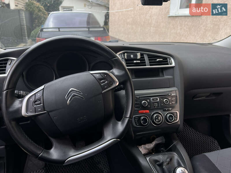 Хэтчбек Citroen C4 2011 в Ивано-Франковске фото 10 Хэтчбек Citroen C4 2011 в Ивано-Франковске