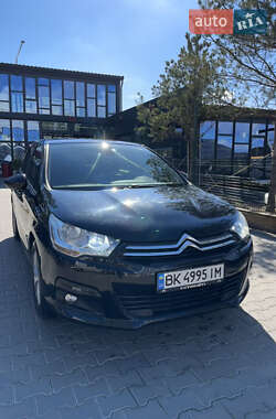 Хэтчбек Citroen C4 2010 в 