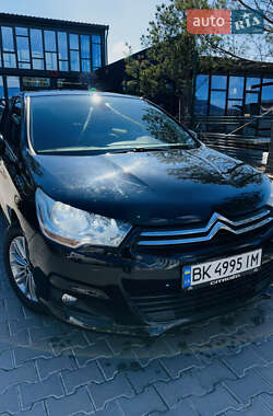 Хэтчбек Citroen C4 2010 в 