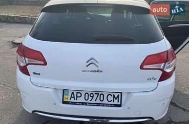 Хэтчбек Citroen C4 2013 в 