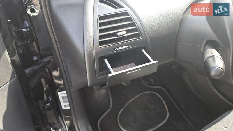 Хэтчбек Citroen C4 2008 в Каменском