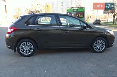 Хэтчбек Citroen C4 2012 в 