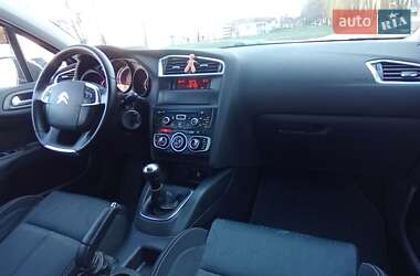 Хэтчбек Citroen C4 2012 в 
