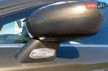 Хэтчбек Citroen C4 2012 в 