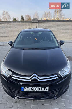 Хэтчбек Citroen C4 2011 в 