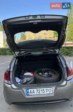 Хэтчбек Citroen C4 2016 в 