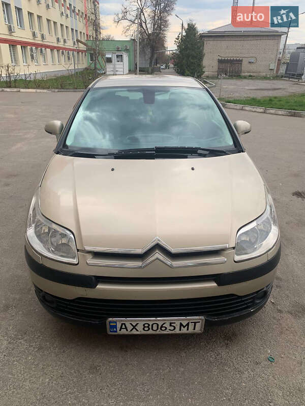 Хэтчбек Citroen C4 2007 в 
