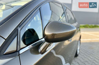 Хетчбек Citroen C4 2013 в 