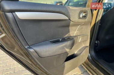 Хетчбек Citroen C4 2013 в 