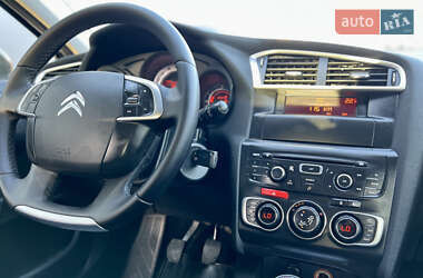 Хетчбек Citroen C4 2013 в 