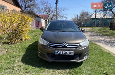 Хэтчбек Citroen C4 2014 в 