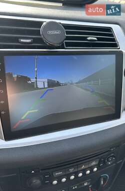 Хетчбек Citroen C4 2006 в 