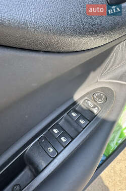 Хэтчбек Citroen C4 2011 в 