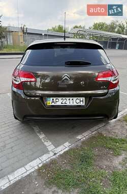 Хэтчбек Citroen C4 2014 в 