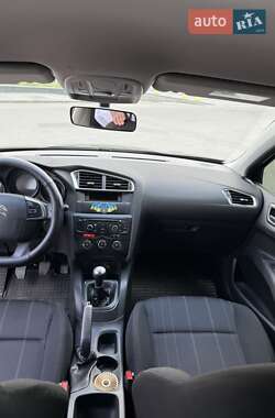 Хэтчбек Citroen C4 2014 в 