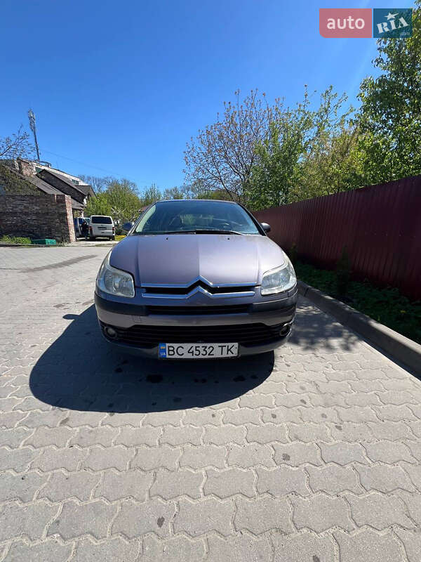 Хэтчбек Citroen C4 2007 в 