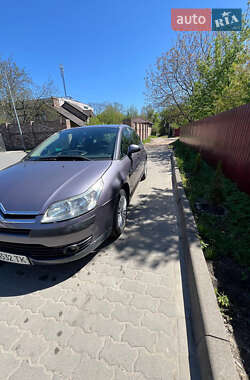 Хэтчбек Citroen C4 2007 в 