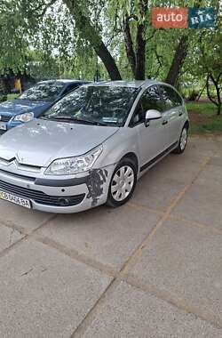 Хэтчбек Citroen C4 2007 в 