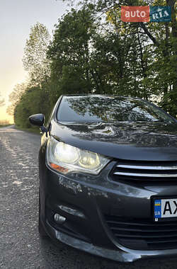 Хетчбек Citroen C4 2013 в 