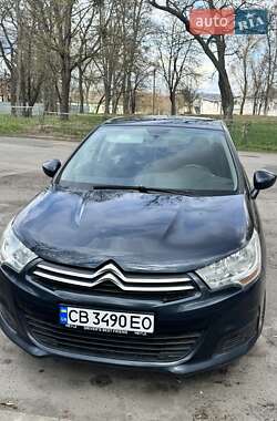 Хэтчбек Citroen C4 2012 в 