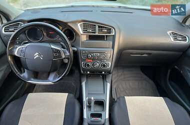 Хэтчбек Citroen C4 2013 в 