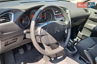 Хетчбек Citroen C4 2012 в 