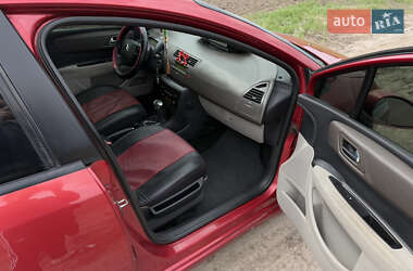 Хетчбек Citroen C4 2006 в 