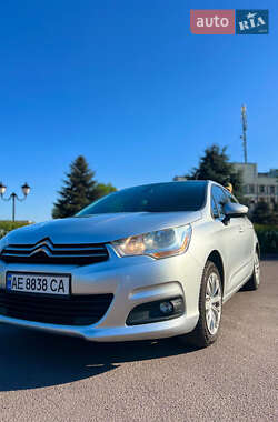 Хэтчбек Citroen C4 2014 в 