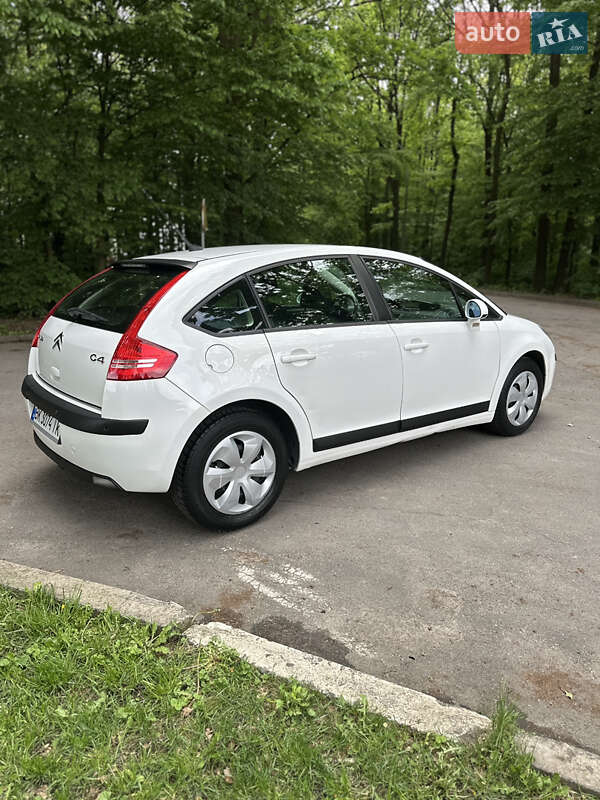 Хэтчбек Citroen C4 2010 в Виннице