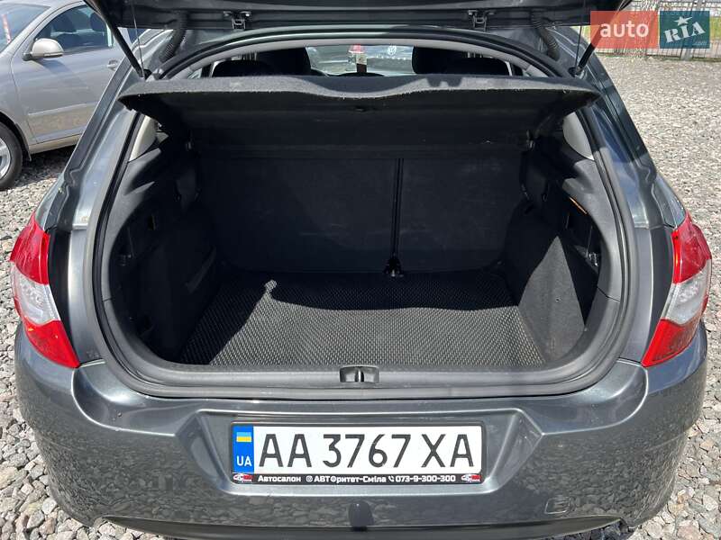Хетчбек Citroen C4 2011 в Смілі