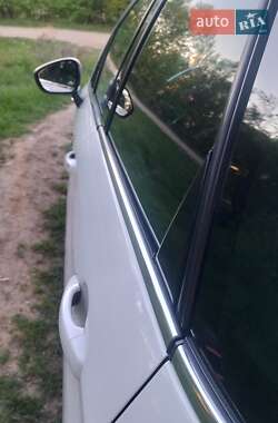 Хэтчбек Citroen C4 2012 в 