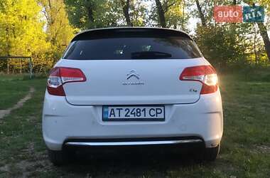 Хэтчбек Citroen C4 2012 в 