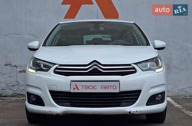 Хэтчбек Citroen C4 2015 в 