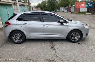 Хетчбек Citroen C4 2014 в 