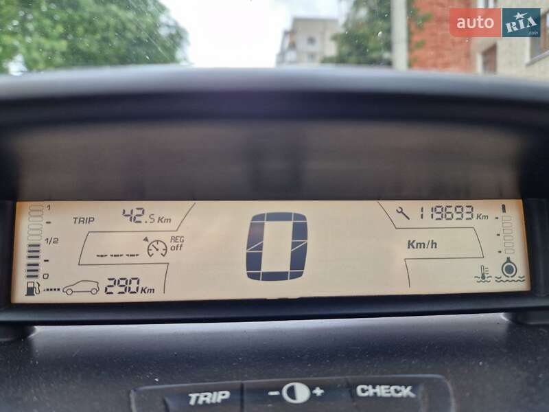 Купе Citroen C4 2007 в Львові