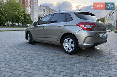 Хэтчбек Citroen C4 2012 в 