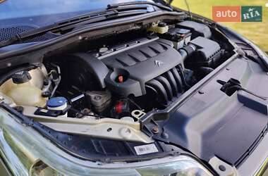 Хэтчбек Citroen C4 2005 в 