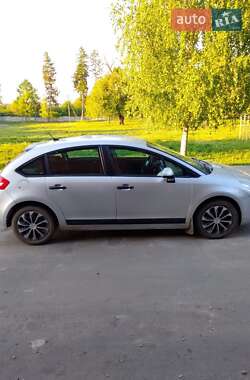 Хэтчбек Citroen C4 2006 в 