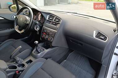 Хетчбек Citroen C4 2016 в 