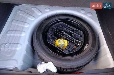 Хетчбек Citroen C4 2016 в 
