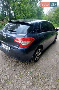 Хэтчбек Citroen C4 2012 в 