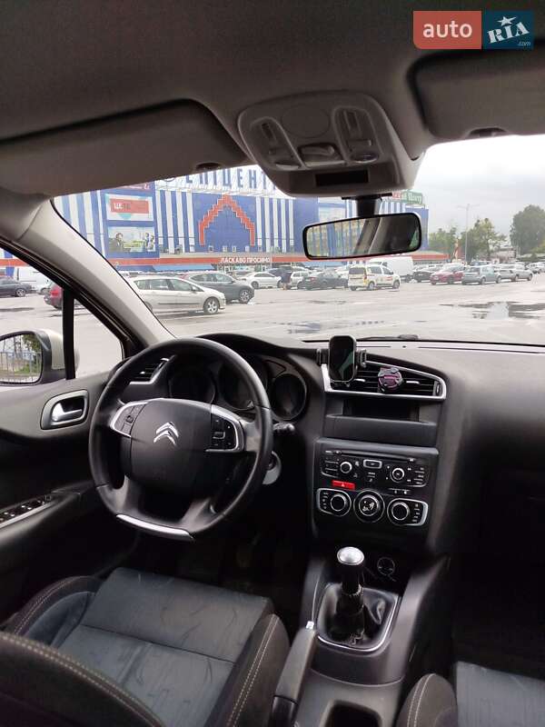 Хэтчбек Citroen C4 2011 в Львове