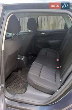 Хэтчбек Citroen C4 2012 в 