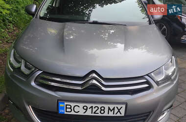 Хэтчбек Citroen C4 2016 в 